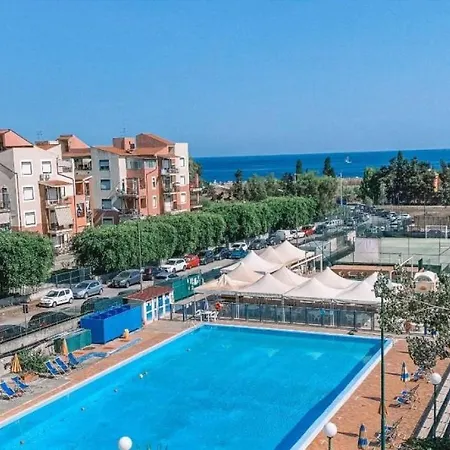 Apartment Beautiful With Balcony View Of Etna Giardini Naxos